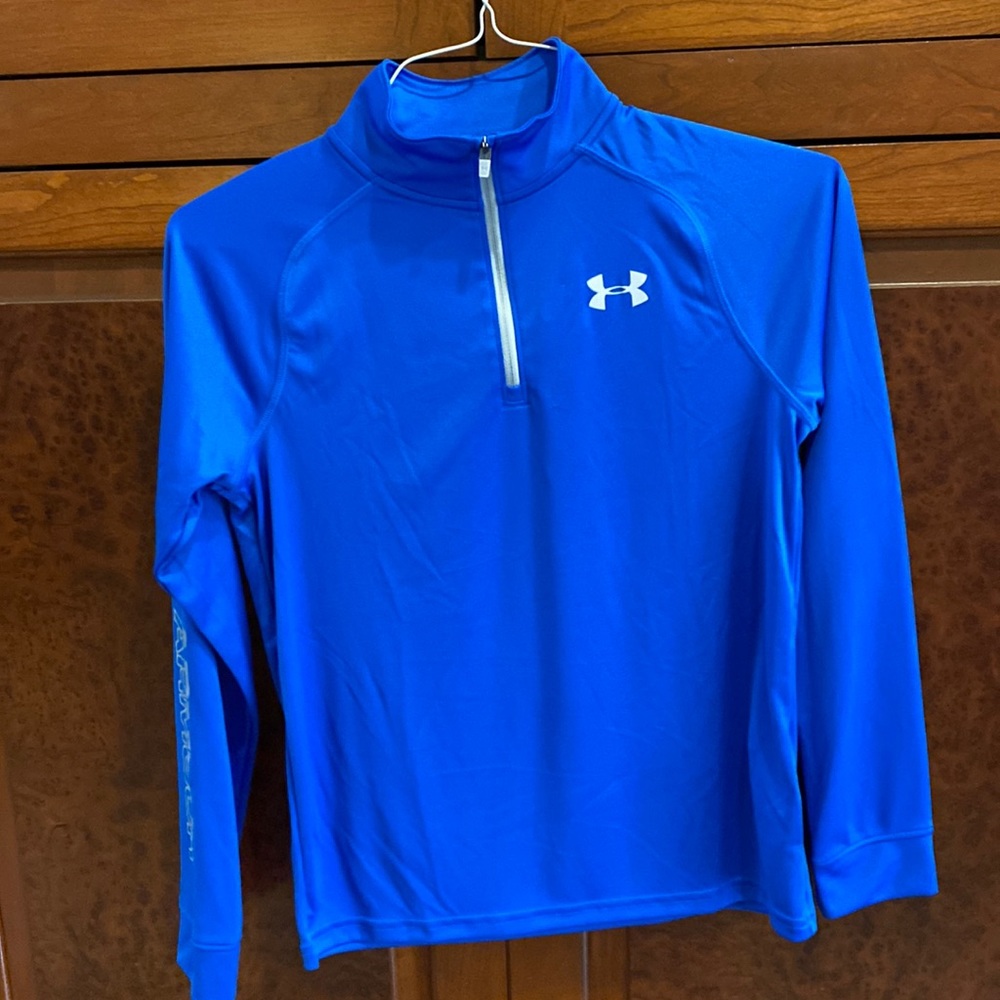 Under armor boys L thin blue 1/4 zip, NWT, perfect condition, never worn